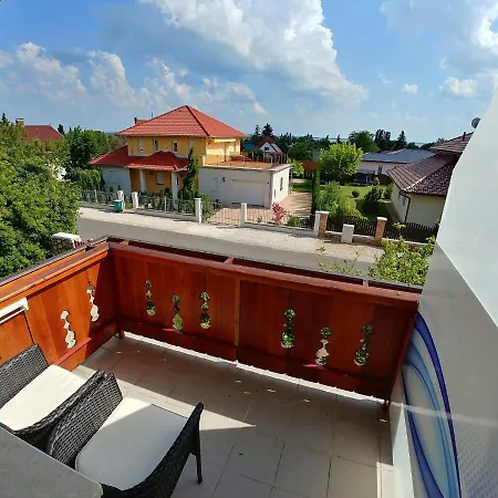 Ciklamen Apartment Gyenesdias