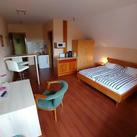 Apartman Ciklámen Gyenesdiás