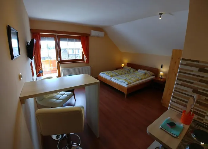 Ciklámen Apartamento Gyenesdiás